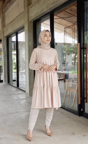 Padu Padan Busana Muslim Warna Pastel Gamis