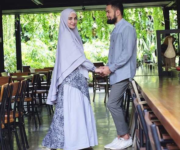 19 Gamis Syar’i Couple Suami Istri