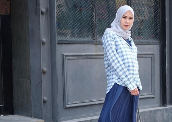 Baju Gamis Warna Navy Cocok Dengan Jilbab Warna Apa